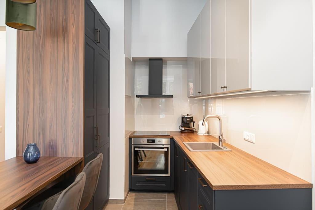 Stylish Old Town By Urban Rent * Vilnius