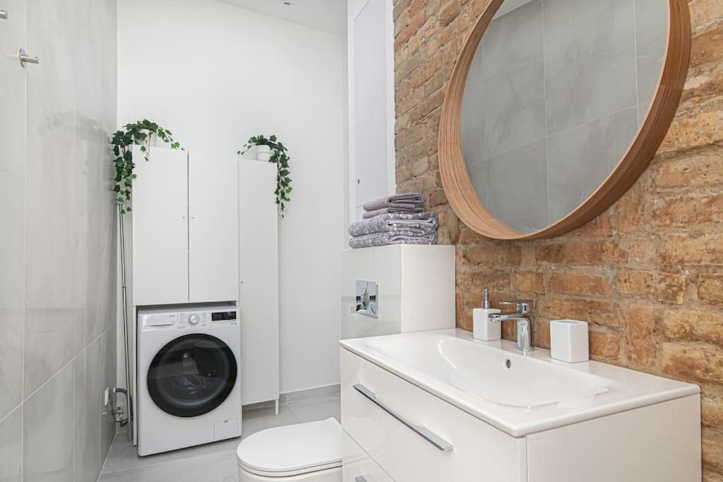 Stylish Old Town By Urban Rent Vilnius